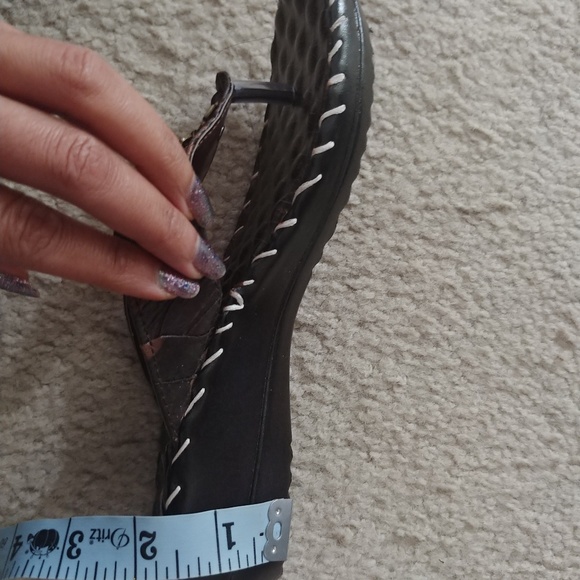 NWOT Summer Sandals - Picture 8 of 8